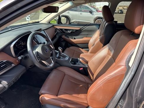 Used 2021 Subaru Outback Touring AWD/4WD image 9