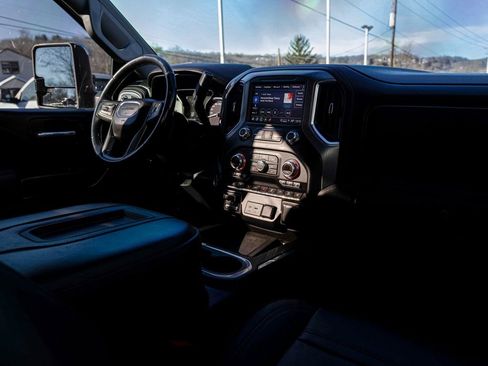 Used 2021 GMC Sierra 3500 Denali w/ Denali Ultimate Package image 32