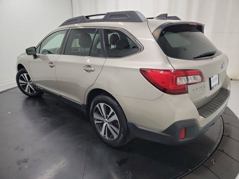 Used 2018 Subaru Outback 2.5i Limited image 6
