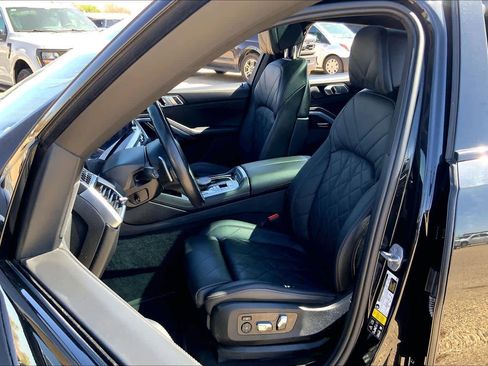 Used 2024 BMW X6 xDrive40i w/ Premium Package AWD/4WD image 7