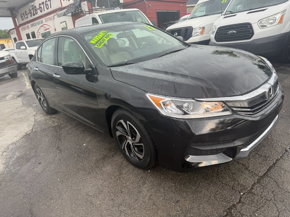 Used 2017 Honda Accord LX image 3