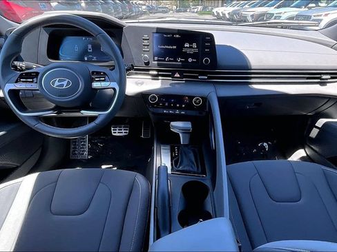 Used 2026 Hyundai Elantra Sport FWD image 11