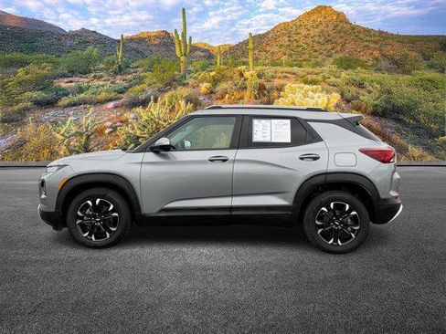 Used 2023 Chevrolet TrailBlazer LT w/ Convenience Package image 8