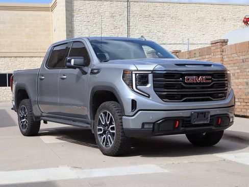 Used 2024 GMC Sierra 1500 AT4 w/ AT4 Premium Package AWD/4WD image 2