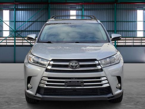 Used 2018 Toyota Highlander Limited Platinum image 7