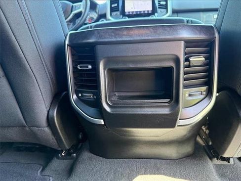 Used 2022 RAM 1500 Big Horn AWD/4WD image 37