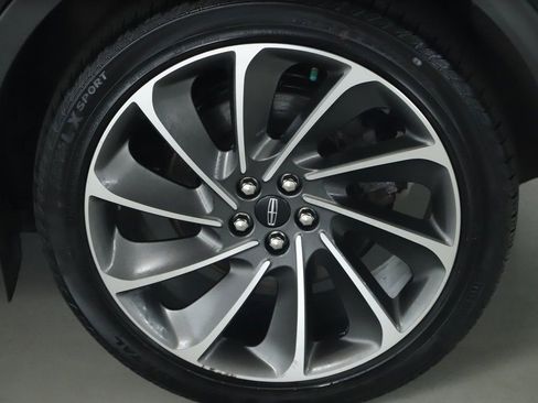 Used 2022 Lincoln Nautilus Reserve w/ Equipment Group 201A AWD/4WD image 41