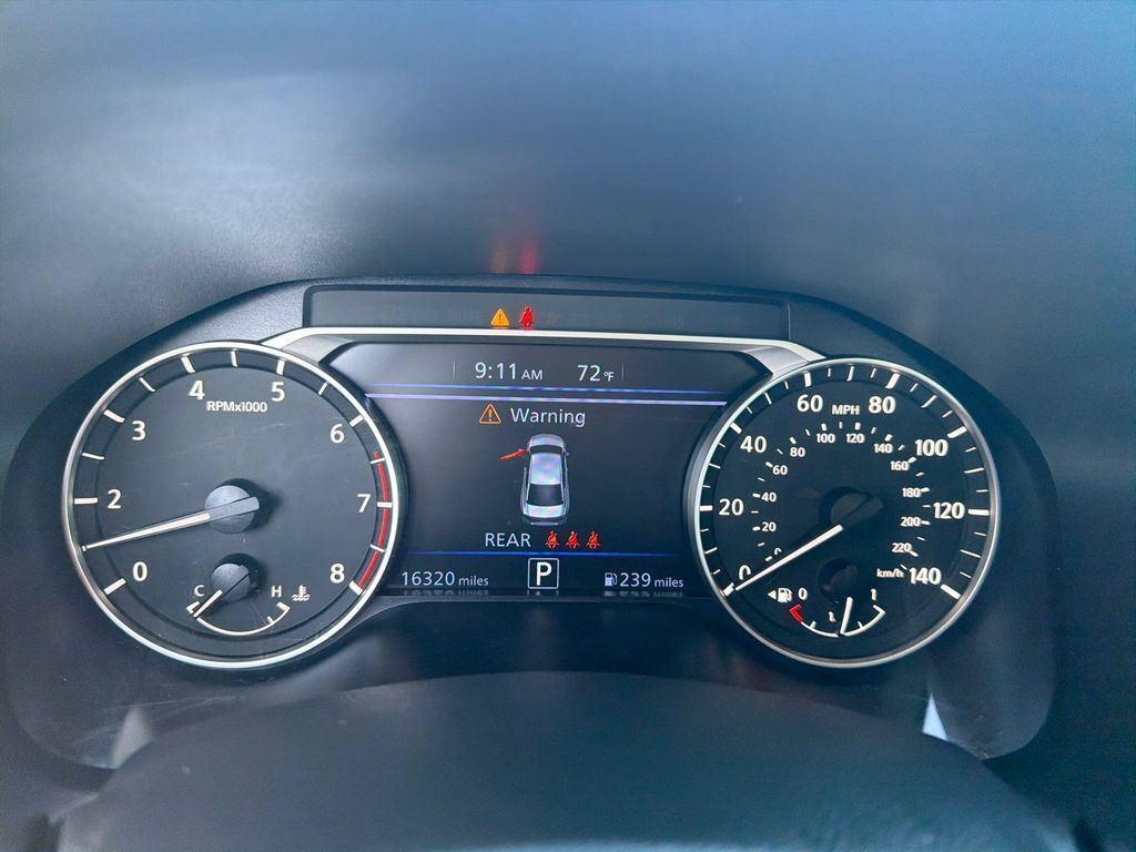Used 2025 Nissan Altima 2.5 SV FWD image 15