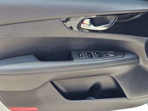 Certified 2023 Kia Forte GT-Line FWD image 13