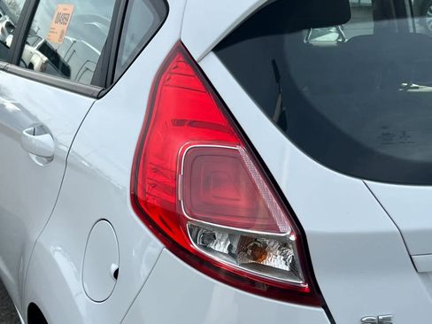 Used 2019 Ford Fiesta SE image 14