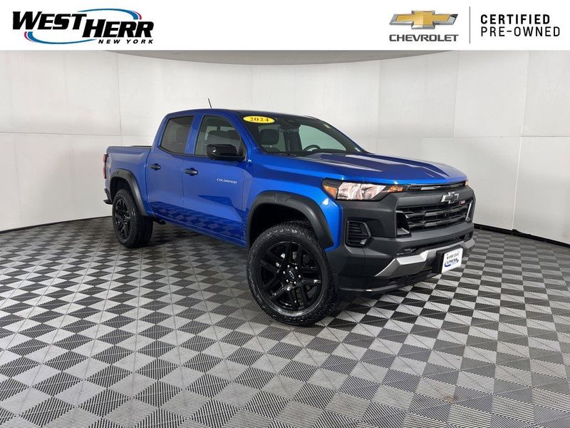 Certified 2024 Chevrolet Colorado Trail Boss w/ Technology Package image 1
