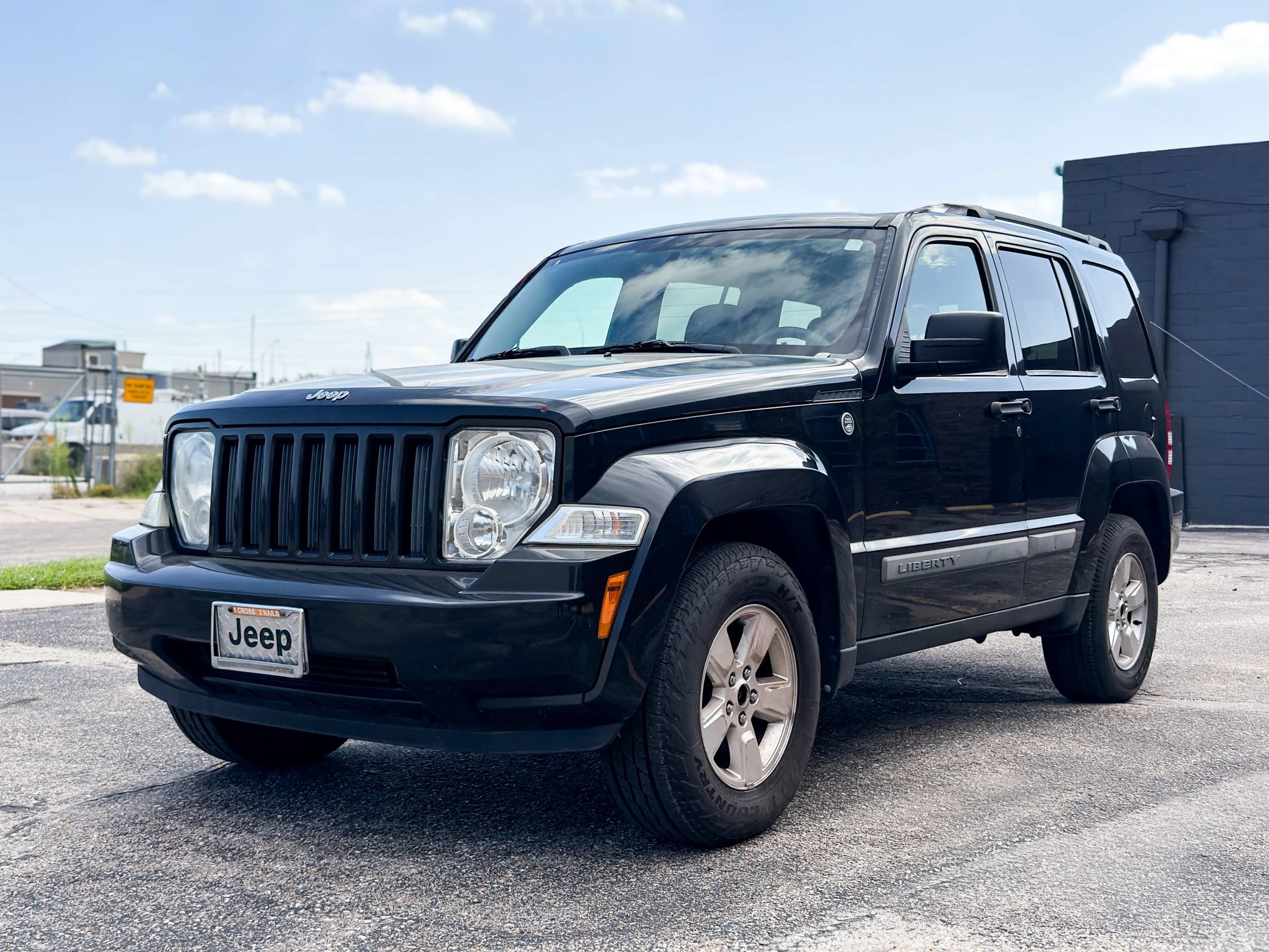 Used 2012 Jeep Liberty Sport w/ Popular Equipment Group AWD/4WD image 3