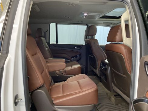 Used 2015 Chevrolet Suburban LTZ image 39