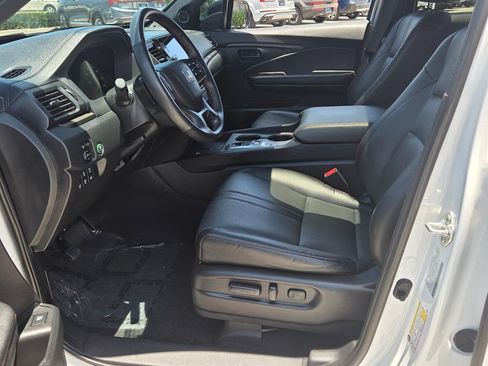 Certified 2024 Honda Ridgeline TrailSport image 9