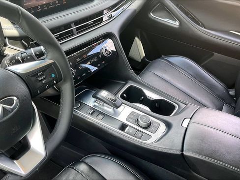 Used 2023 INFINITI QX60 Luxe w/ Performance Audio Package FWD image 18