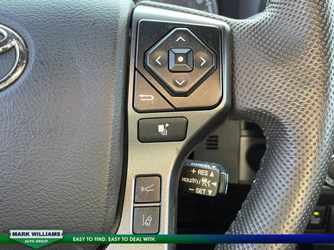 Used 2021 Toyota Tacoma TRD Off-Road image 18