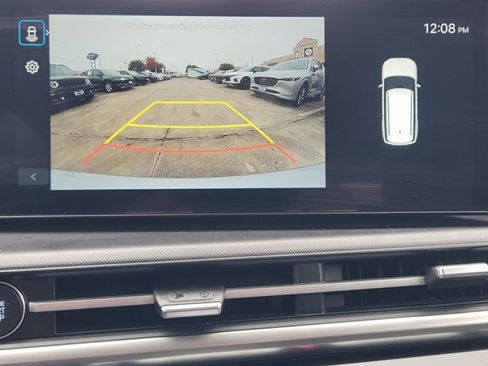 Used 2025 Hyundai Santa Fe SEL image 17