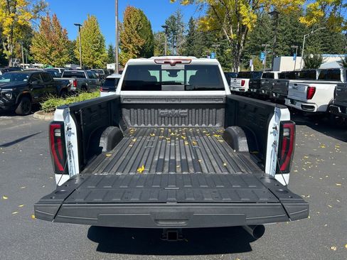 New 2025 GMC Sierra 2500 AT4 w/ AT4 Premium Plus Package image 24