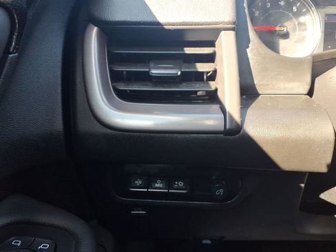 Used 2023 GMC Terrain AT4 w/ Infotainment Package II image 15