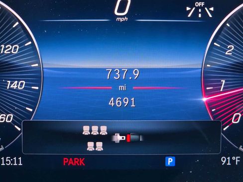 Used 2026 Mercedes-Benz GLS 450 4MATIC image 29