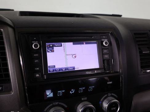 Used 2015 Toyota Sequoia Platinum AWD/4WD image 40