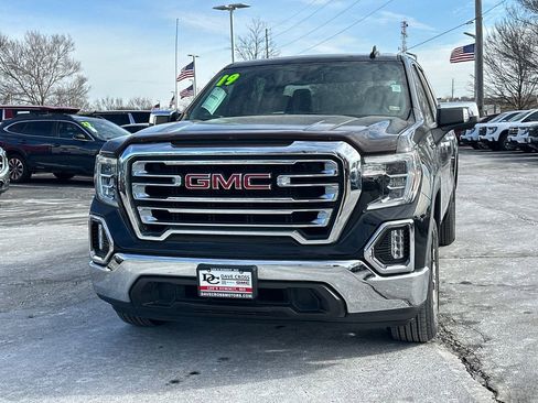 Used 2019 GMC Sierra 1500 SLT w/ Max Trailering Package image 2