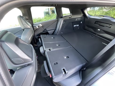 New 2026 BMW X3 xDrive30 w/ Premium Package image 30