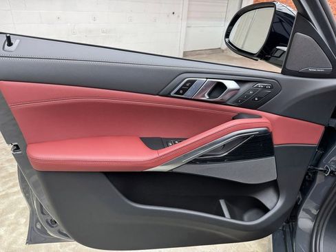 New 2026 BMW X6 xDrive40i w/ Executive Package image 10