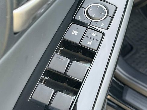 Used 2025 Lexus IS 350 F Sport image 29