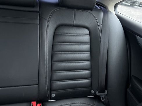 Used 2016 Volkswagen CC Sport image 10