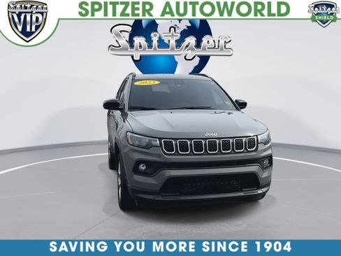 Used 2023 Jeep Compass Latitude w/ Sun and Sound Group image 3