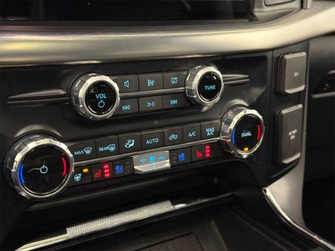 Used 2023 Ford F150 Lariat w/ Equipment Group 502A High image 29