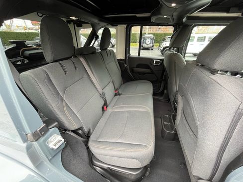 Used 2025 Jeep Wrangler Sahara w/ Safety Group image 30