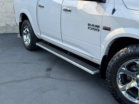 Used 2017 RAM 1500 Laramie w/ Convenience Group AWD/4WD image 3