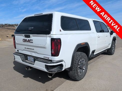 Used 2023 GMC Sierra 2500 AT4 w/ AT4 Preferred Package image 3