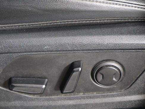Used 2025 Kia Sportage EX FWD image 23