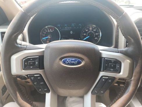Used 2018 Ford F150 Lariat AWD/4WD image 40
