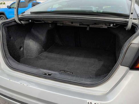 Used 2023 Nissan Altima 2.5 SV image 20