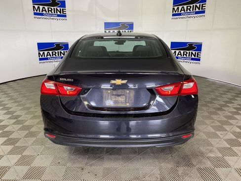 Used 2023 Chevrolet Malibu LS FWD image 17