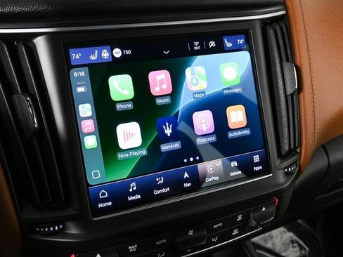 Used 2022 Maserati Levante GT image 3