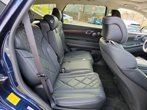 Certified 2026 Genesis GV80 3.5T Prestige AWD/4WD image 23