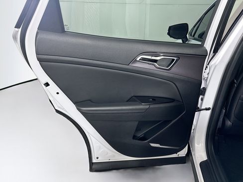 Used 2023 Kia Sportage SX image 27