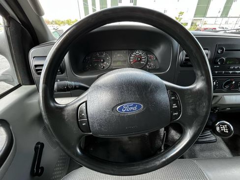 Used 2006 Ford F350 XL AWD/4WD image 12
