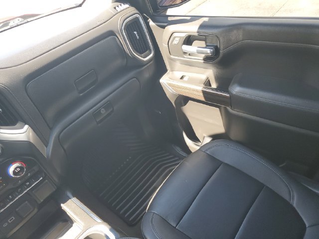 Used 2021 Chevrolet Silverado 1500 RST w/ Convenience Package II AWD/4WD image 17