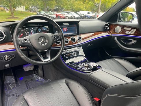 Used 2017 Mercedes-Benz E 300 4MATIC image 16