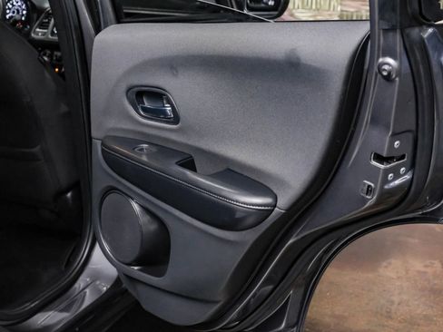 Used 2022 Honda HR-V Sport image 38