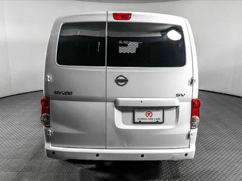 Used 2020 Nissan NV200 SV w/ Back Door Glass Package FWD image 7