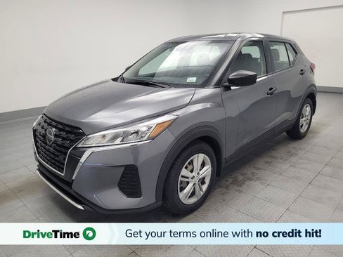 Used 2021 Nissan Kicks S FWD image 1