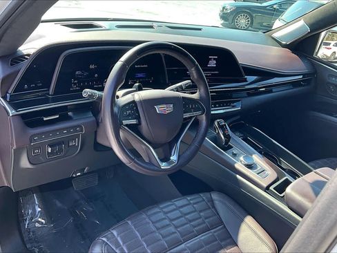 Used 2023 Cadillac Escalade ESV Premium Luxury Platinum w/ LPO, Radiant Package AWD/4WD image 17