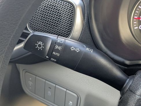 Used 2021 Kia Soul LX image 23